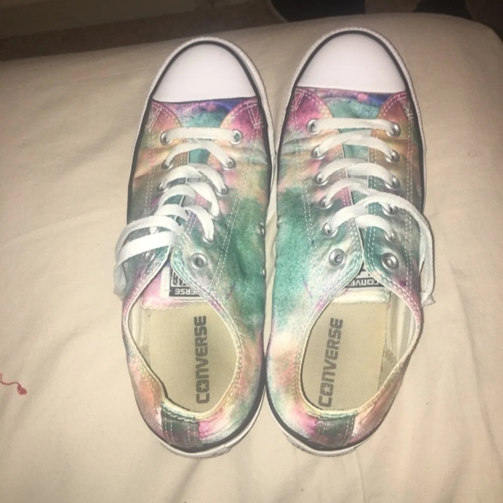 Watercolor converse